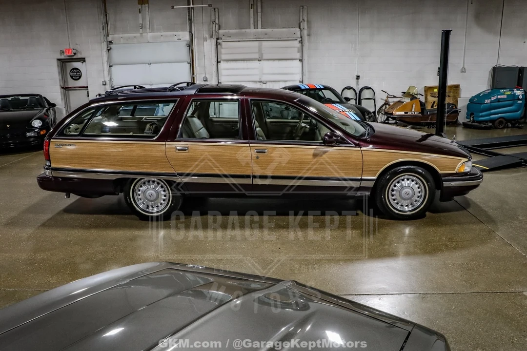 1996 Buick Roadmaster - Image 11 of 12