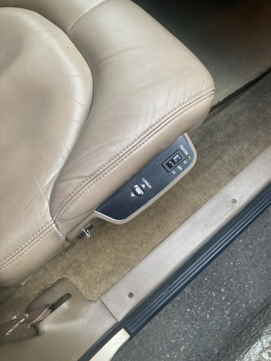 1996 Buick Roadmaster - Image 29 of 30