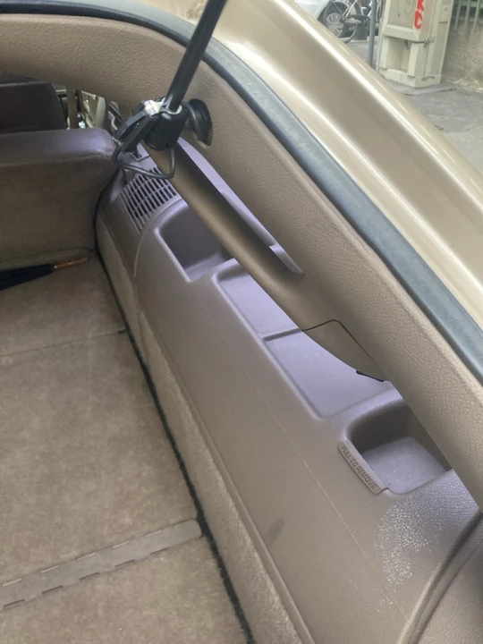 1996 Buick Roadmaster - Image 26 of 30