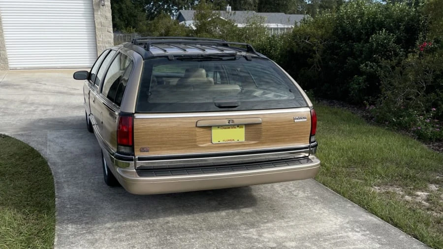 1996 Buick Roadmaster - Image 5 of 17