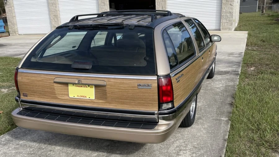 1996 Buick Roadmaster - Image 6 of 17