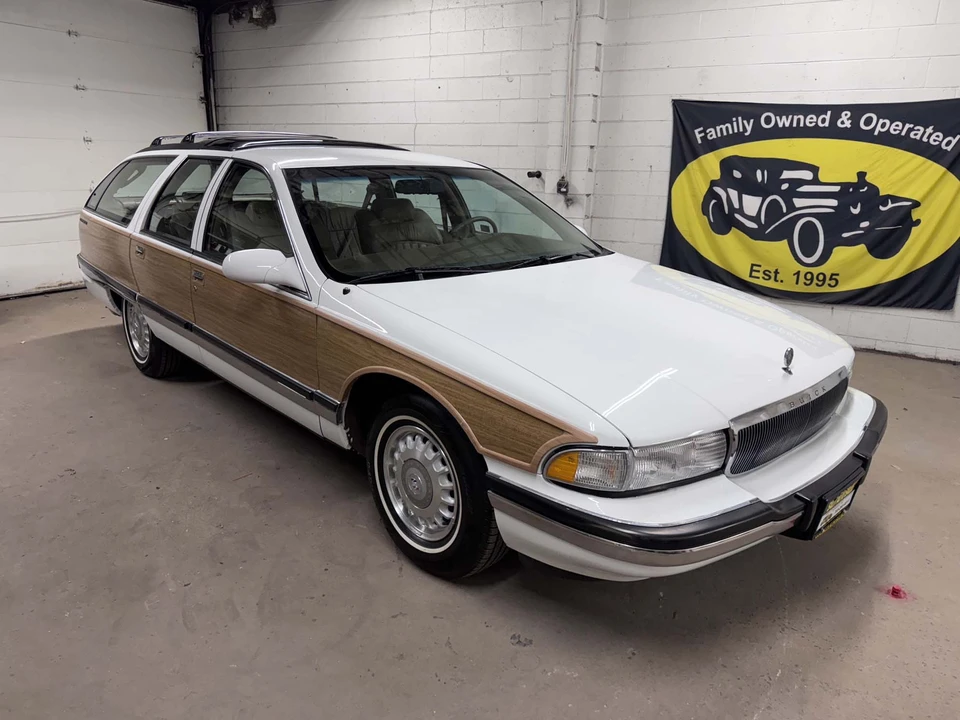 1996 Buick Roadmaster - Image 9 of 31