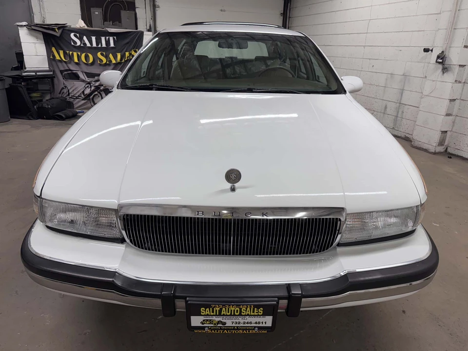 1996 Buick Roadmaster - Image 10 of 31