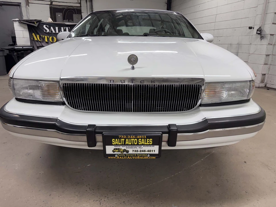 1996 Buick Roadmaster - Image 17 of 31