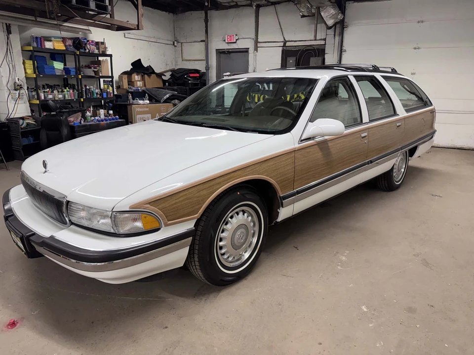 1996 Buick Roadmaster - Image 11 of 31