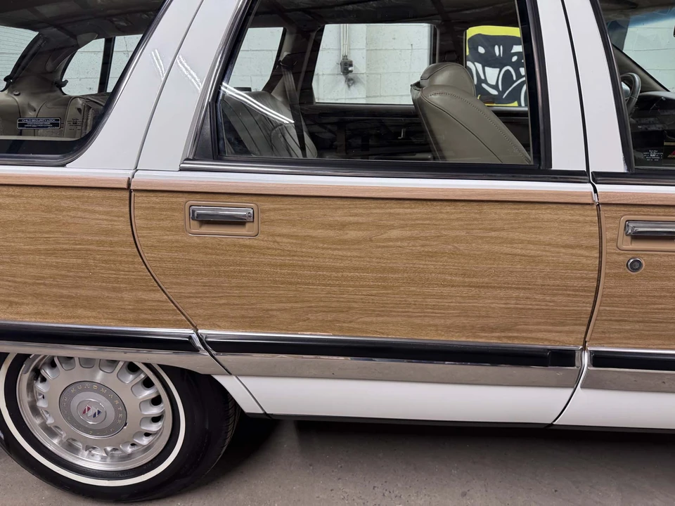 1996 Buick Roadmaster - Image 25 of 31