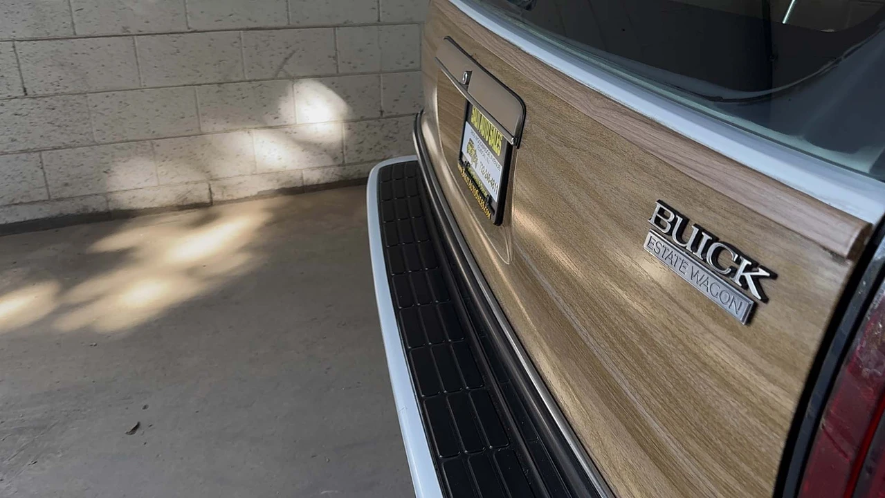 1996 Buick Roadmaster - Image 29 of 31