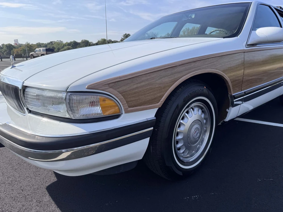 1996 Buick Roadmaster - Image 18 of 31