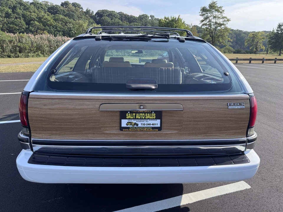 1996 Buick Roadmaster - Image 6 of 31
