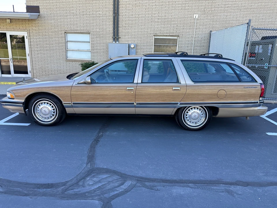 1996 Buick Roadmaster - Image 27 of 31
