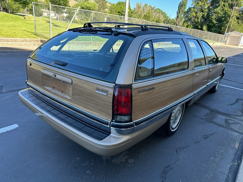 1996 Buick Roadmaster - Image 30 of 31