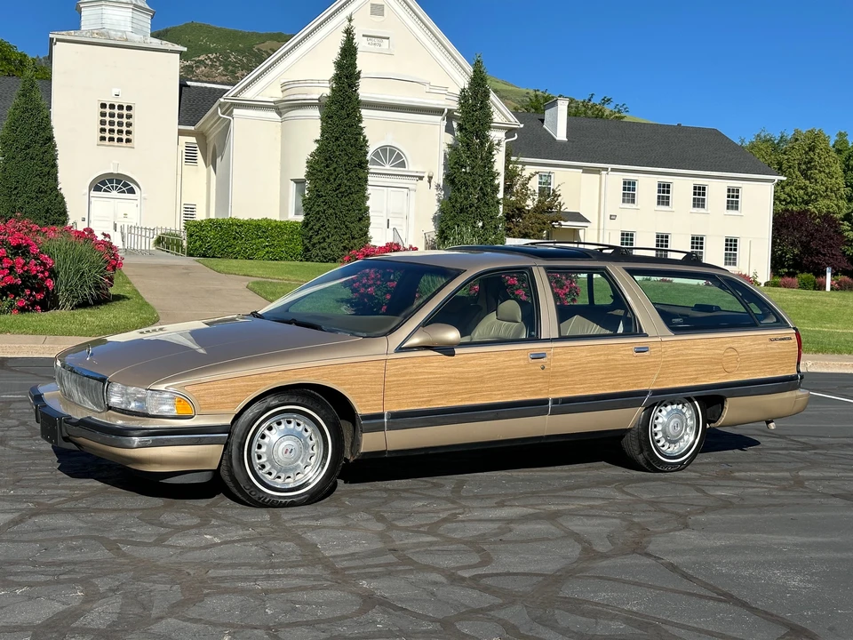 1996 Buick Roadmaster - Image 13 of 31