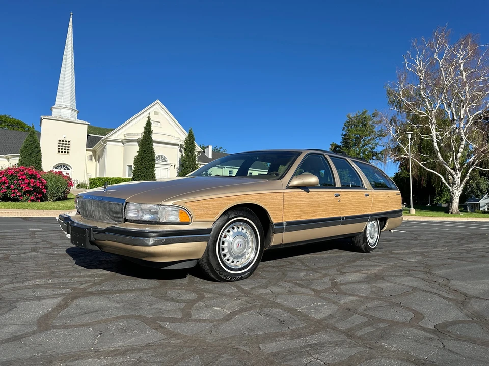 1996 Buick Roadmaster - Image 9 of 31