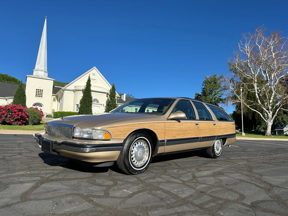 1996 Buick Roadmaster - Image 8 of 31