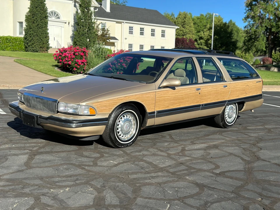 1996 Buick Roadmaster - Image 11 of 31