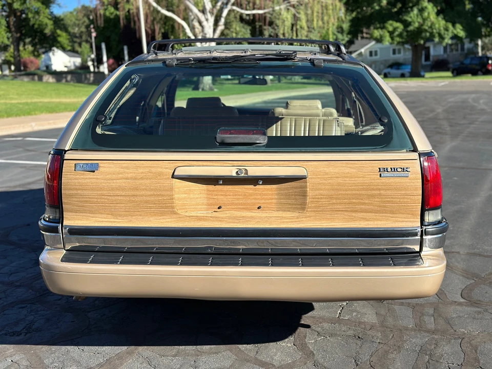 1996 Buick Roadmaster - Image 19 of 31