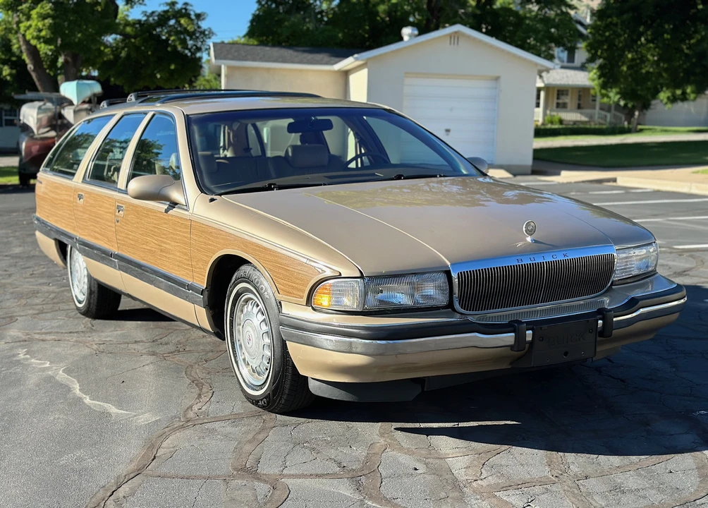 1996 Buick Roadmaster - Image 4 of 31