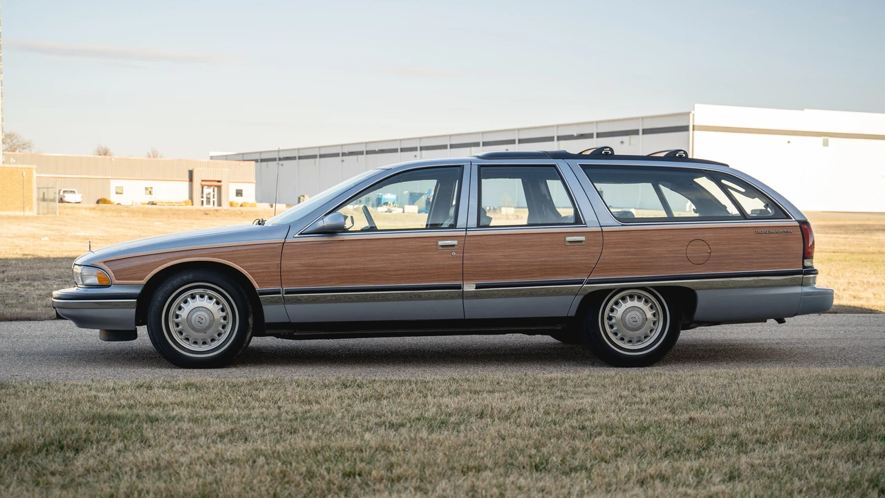 1996 Buick Roadmaster - Image 8 of 31