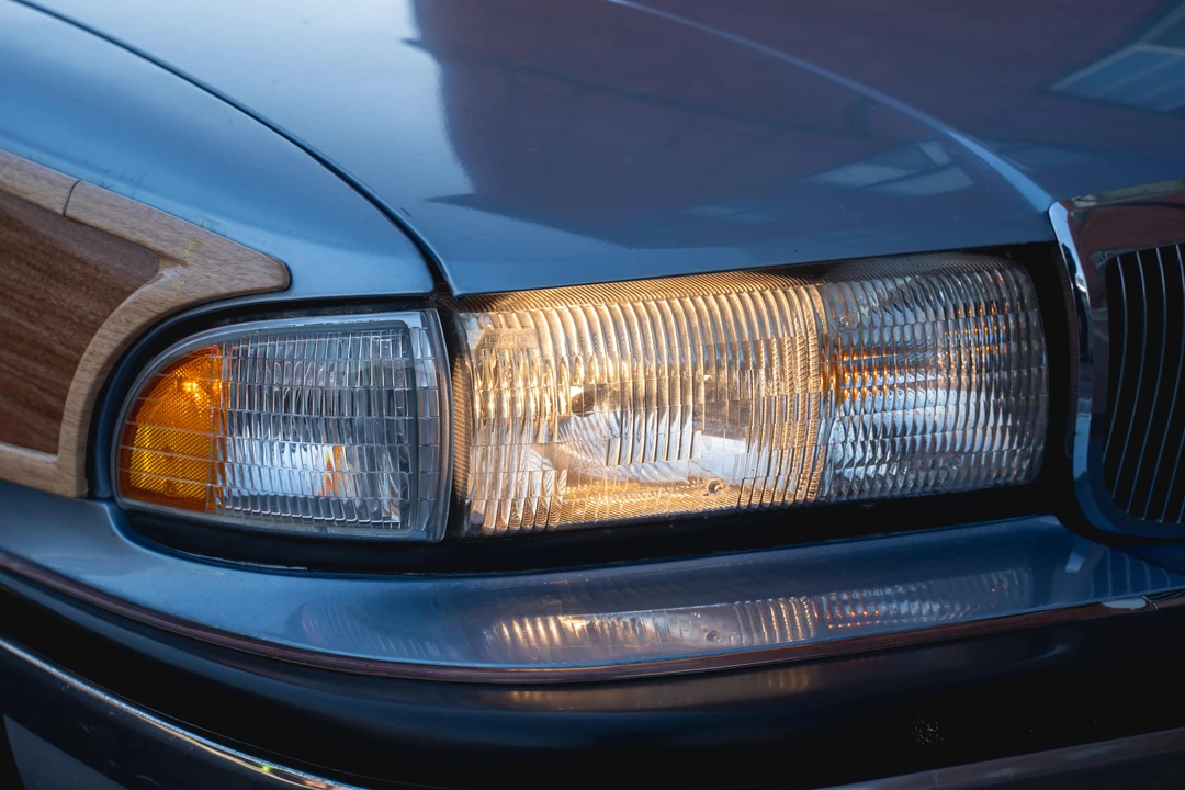 1996 Buick Roadmaster - Image 17 of 31