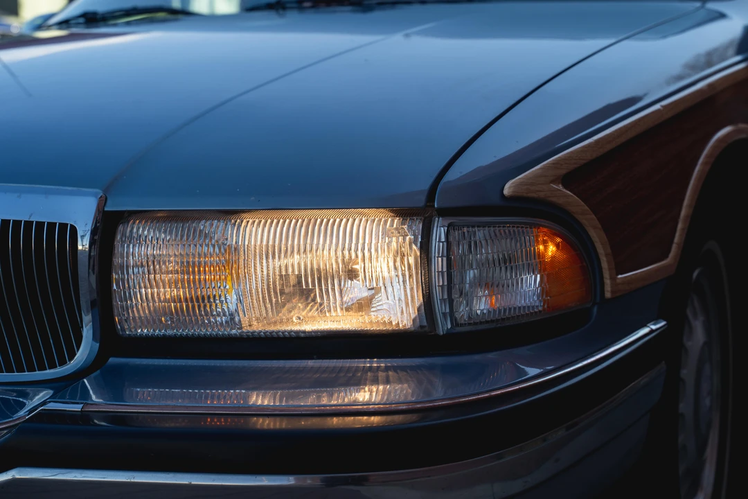 1996 Buick Roadmaster - Image 24 of 31