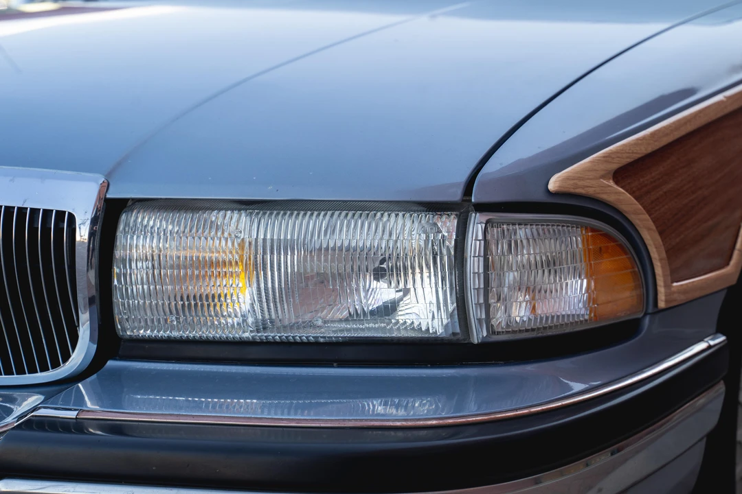 1996 Buick Roadmaster - Image 23 of 31
