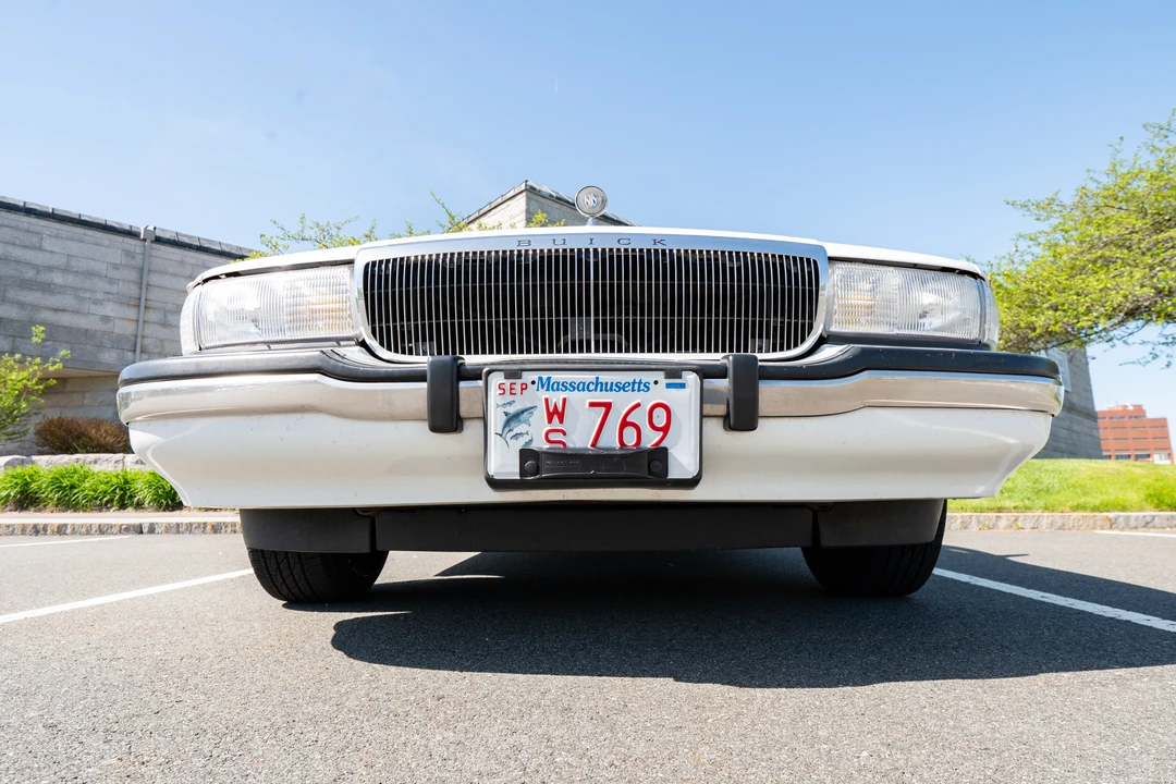 1996 Buick Roadmaster - Image 26 of 31