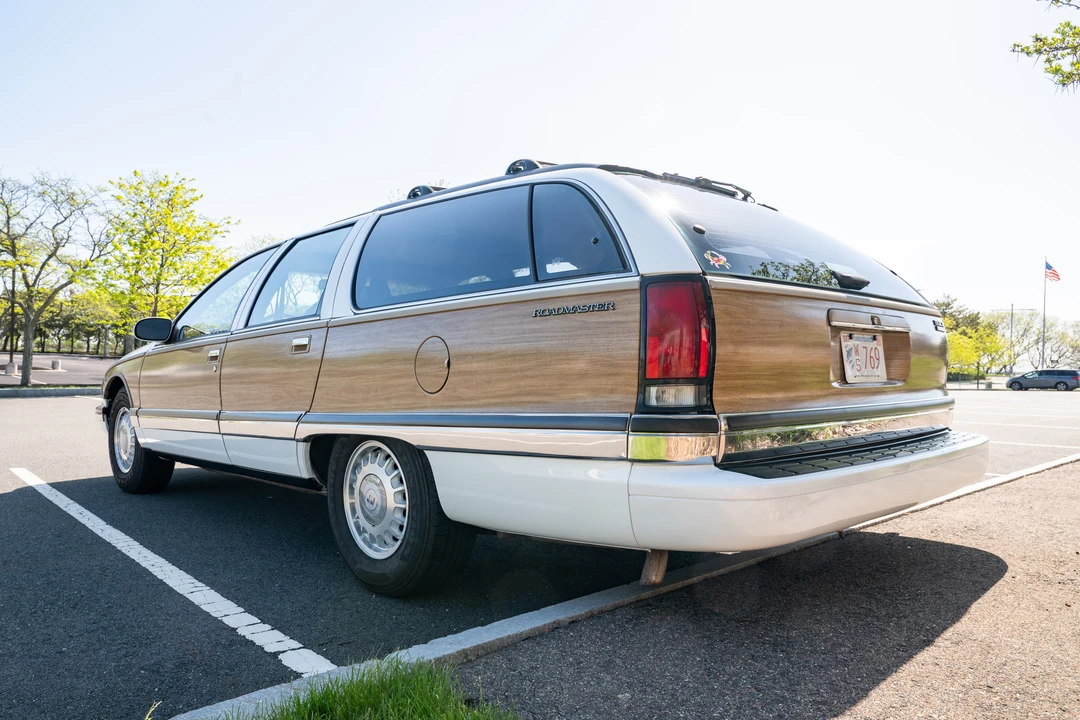 1996 Buick Roadmaster - Image 8 of 31