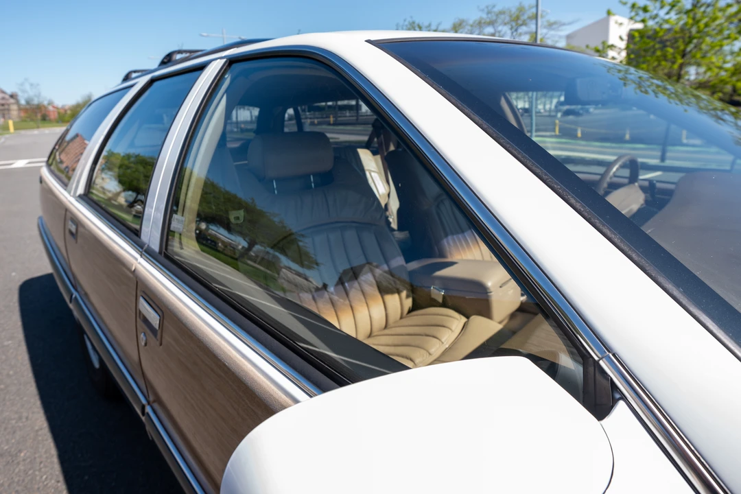 1996 Buick Roadmaster - Image 14 of 31
