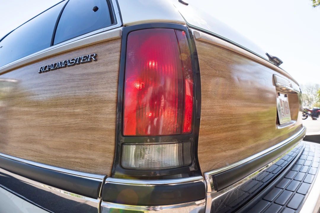 1996 Buick Roadmaster - Image 12 of 31