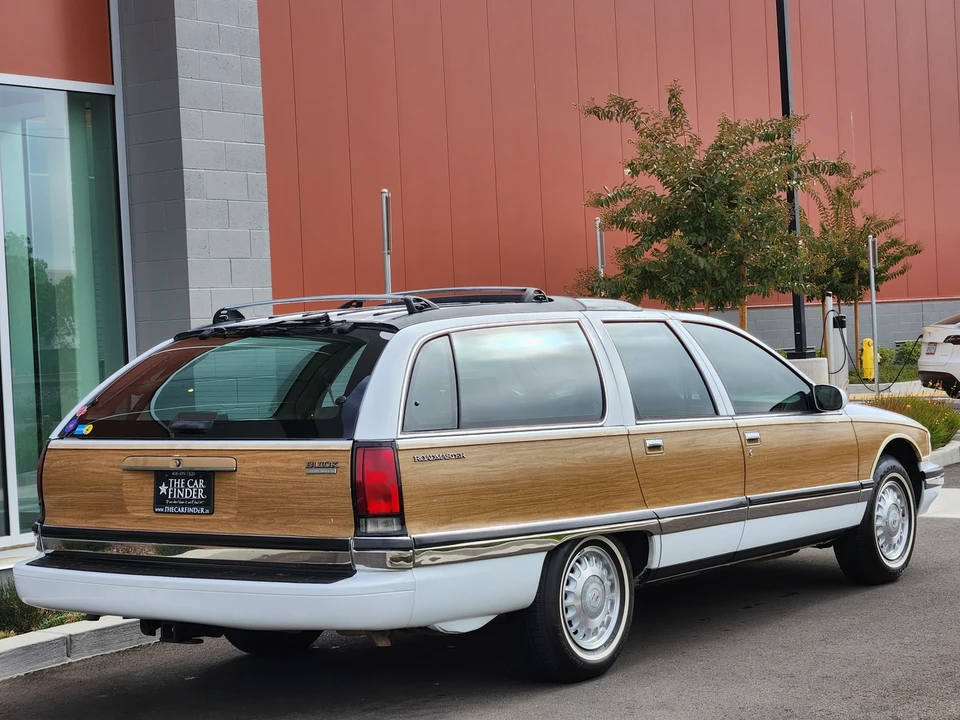 1996 Buick Roadmaster - Image 18 of 31