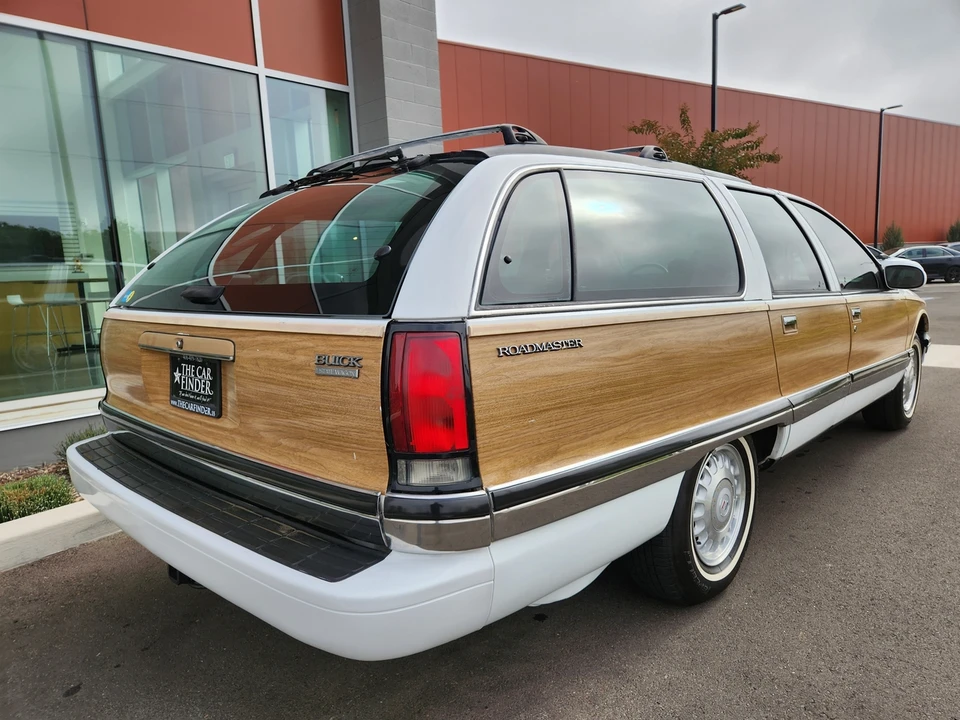1996 Buick Roadmaster - Image 16 of 31
