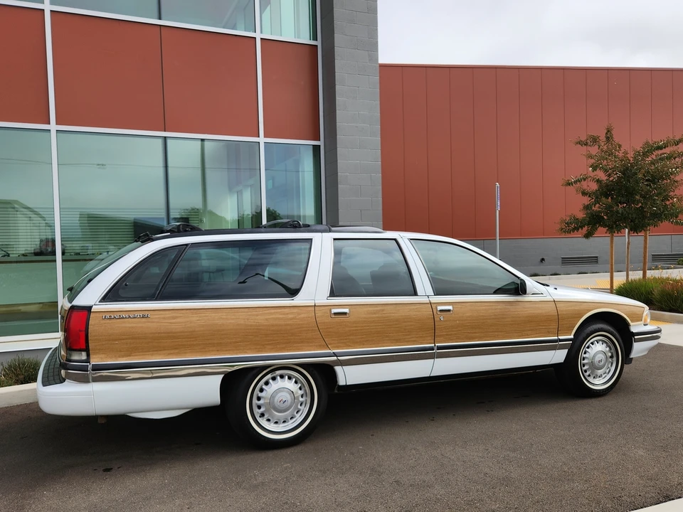 1996 Buick Roadmaster - Image 14 of 31