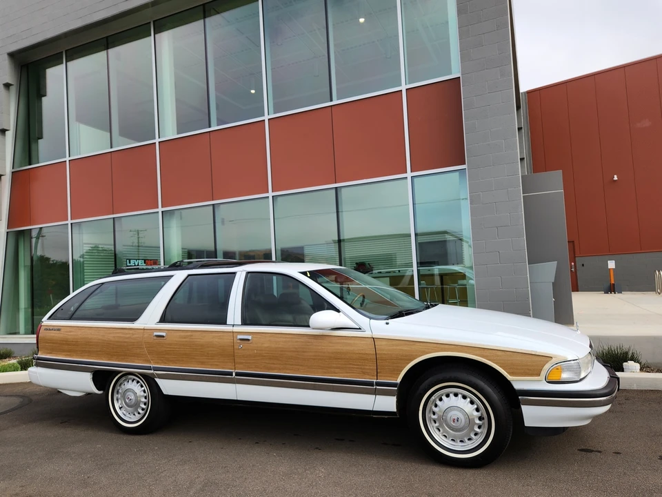1996 Buick Roadmaster - Image 12 of 31