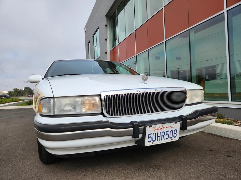 1996 Buick Roadmaster - Image 28 of 31