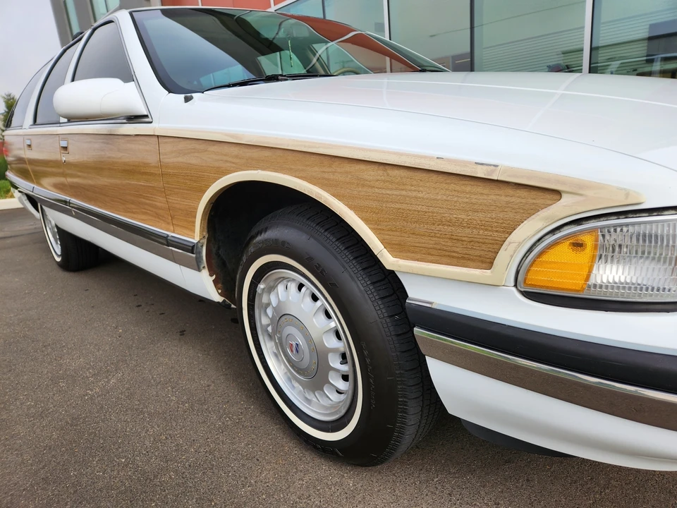 1996 Buick Roadmaster - Image 29 of 31