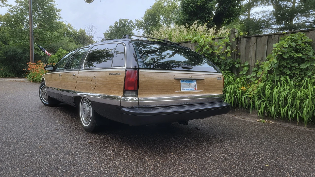 1996 Buick Roadmaster - Image 5 of 31