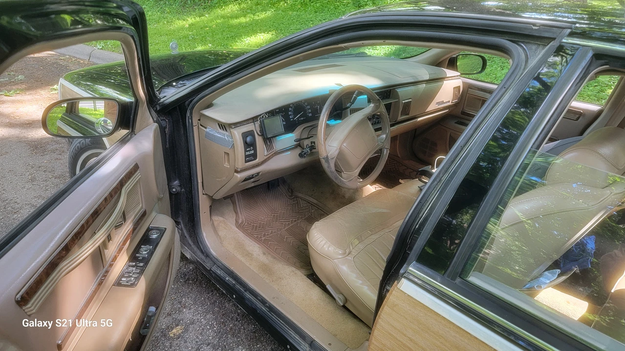 1996 Buick Roadmaster - Image 29 of 31