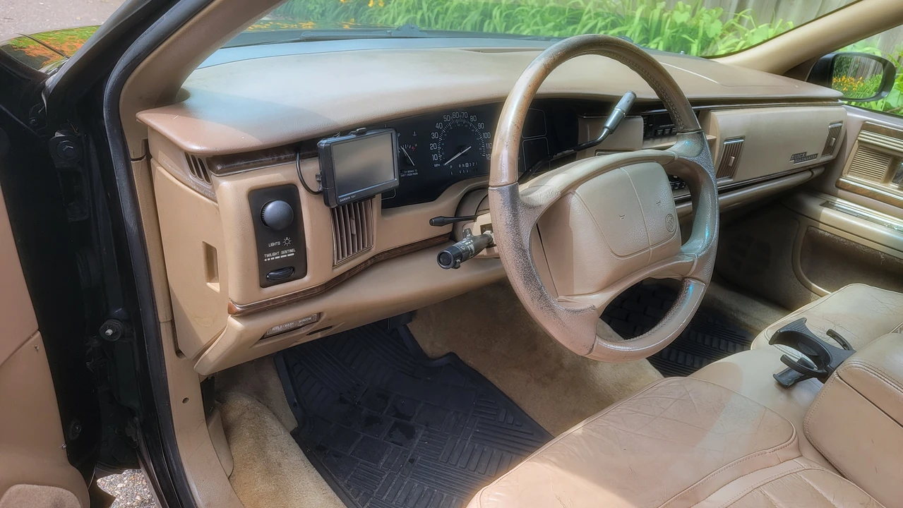 1996 Buick Roadmaster - Image 31 of 31