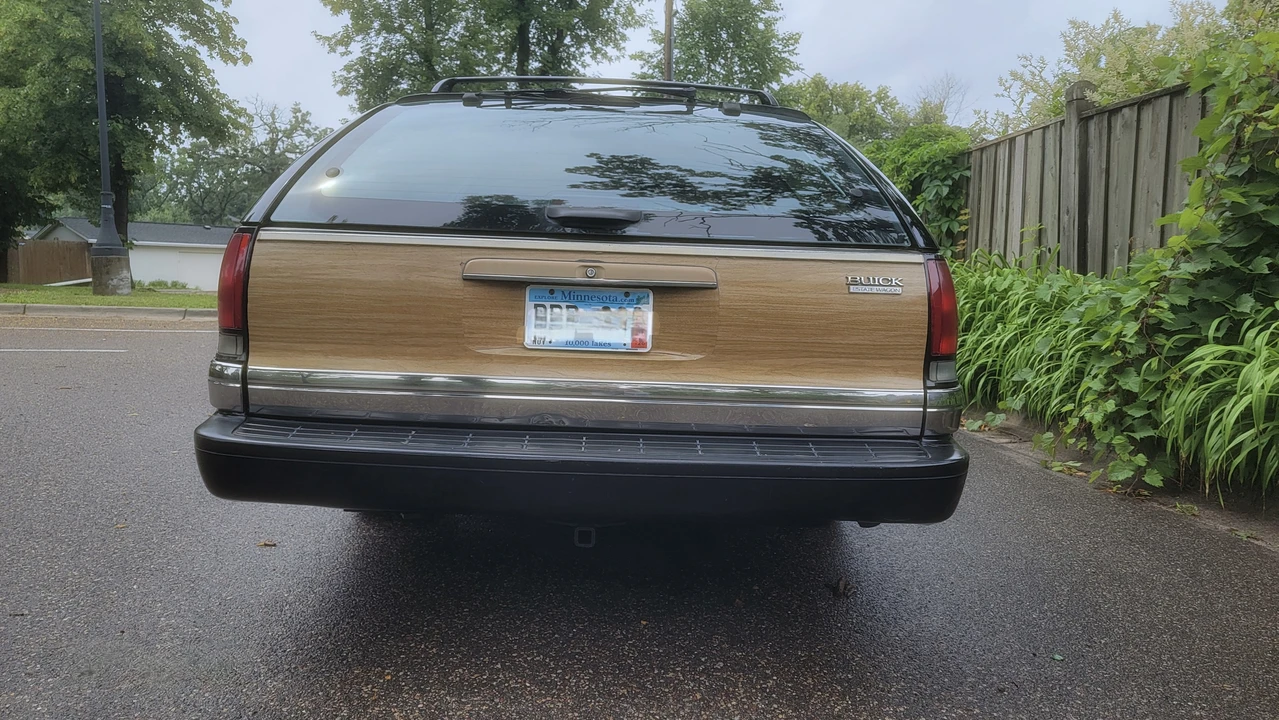 1996 Buick Roadmaster - Image 7 of 31