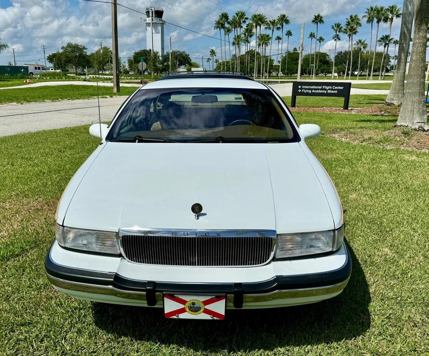 1996 Buick Roadmaster - Image 14 of 31