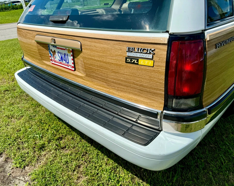 1996 Buick Roadmaster - Image 19 of 31