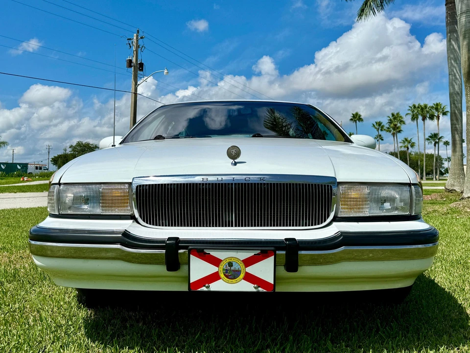 1996 Buick Roadmaster - Image 13 of 31