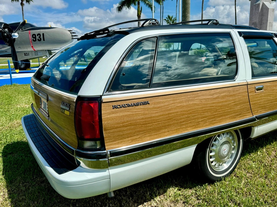 1996 Buick Roadmaster - Image 18 of 31