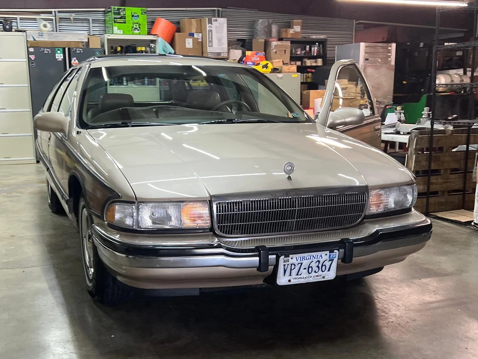 1996 Buick Roadmaster - Image 15 of 31