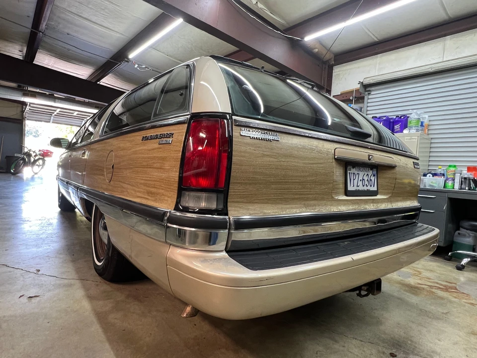 1996 Buick Roadmaster - Image 11 of 31