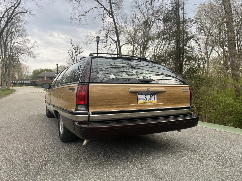 1996 Buick Roadmaster - Image 12 of 31
