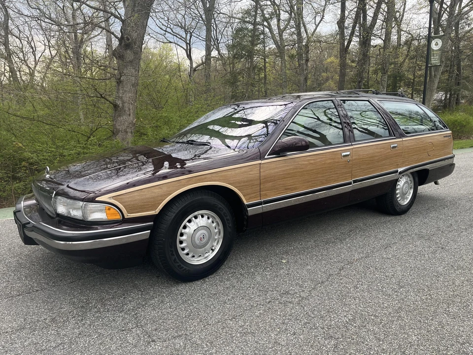 1996 Buick Roadmaster - Image 4 of 31