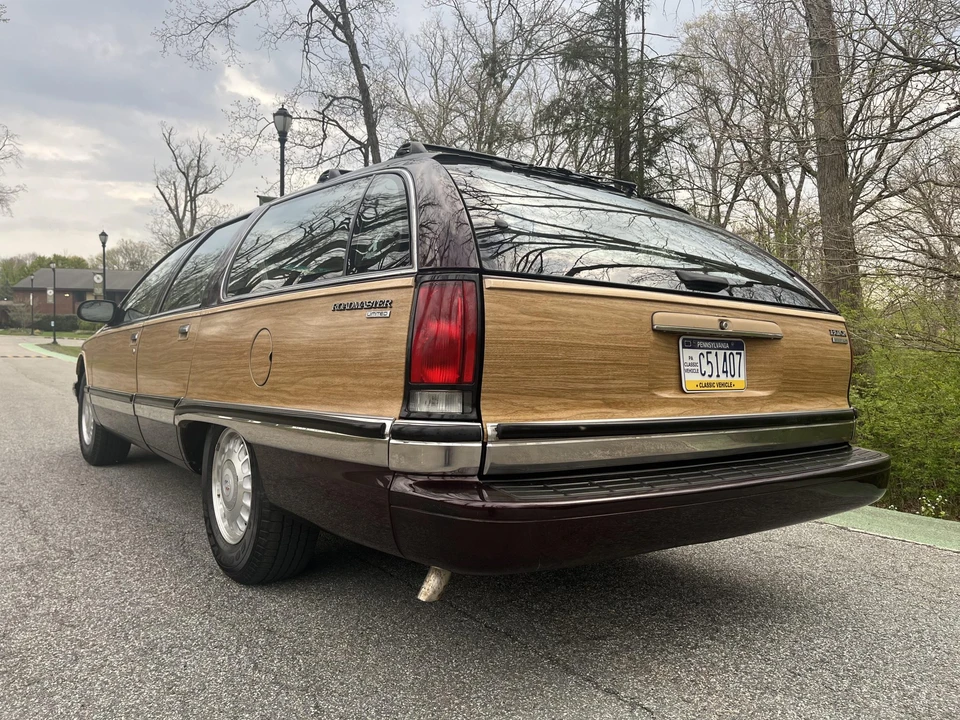 1996 Buick Roadmaster - Image 11 of 31