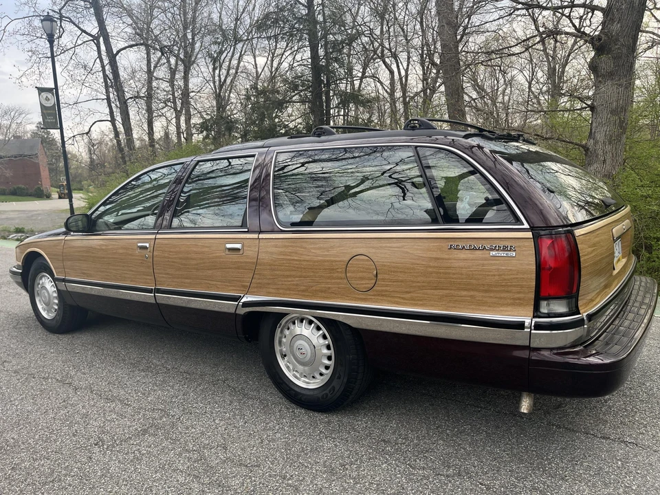 1996 Buick Roadmaster - Image 7 of 31