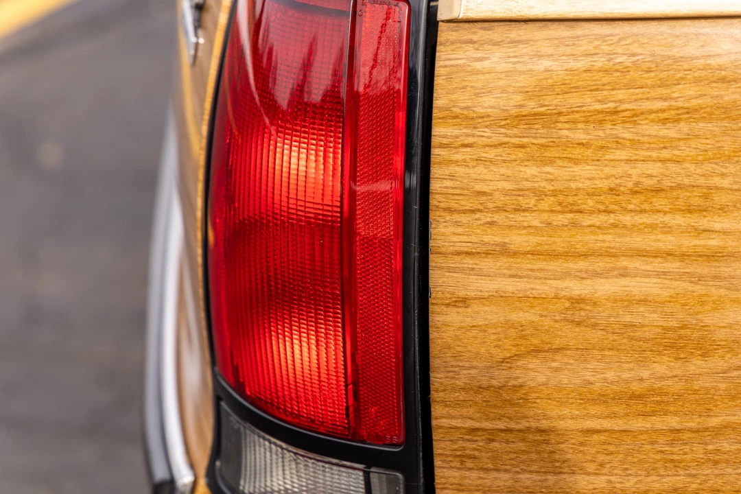 1996 Buick Roadmaster - Image 26 of 31